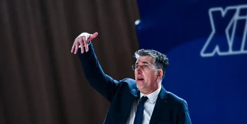 bwin-媒体人:新疆进攻端的整体性更好,这是格兰的功劳